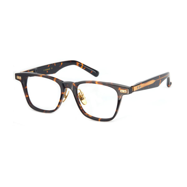 DESIGNER | Clovi Wellington | 30200